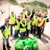 Beach cleans and litter picking volunteer group